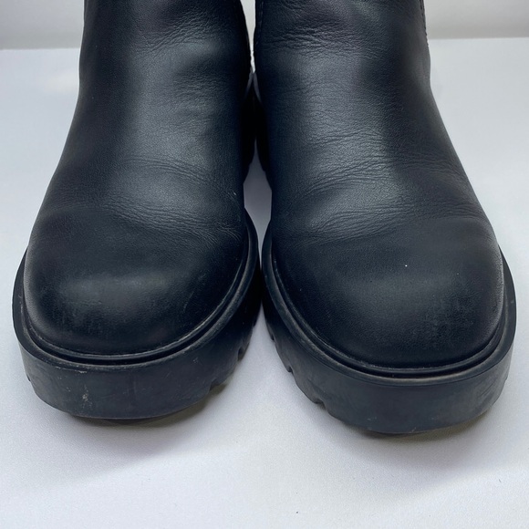 Ugg Leather Boots - Picture 5 of 7